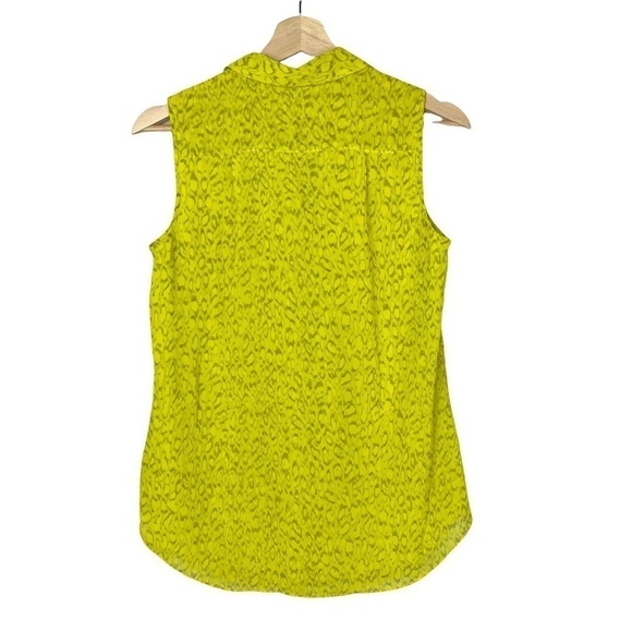 Cabi Reign Yellow Ruffle Front Sleeveless Blouse XS #3071 - Picture 3 of 4